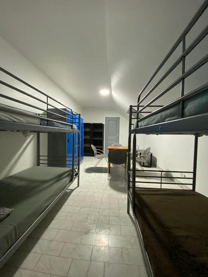 Hotel Pincevent La Queue-en-Brie Экстерьер фото